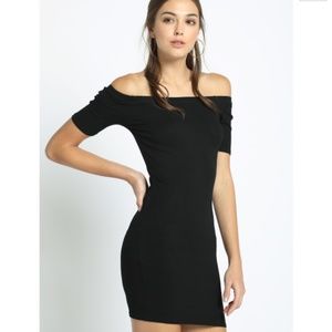 OFF THE SHOULDER RIBBED MINI DRESS